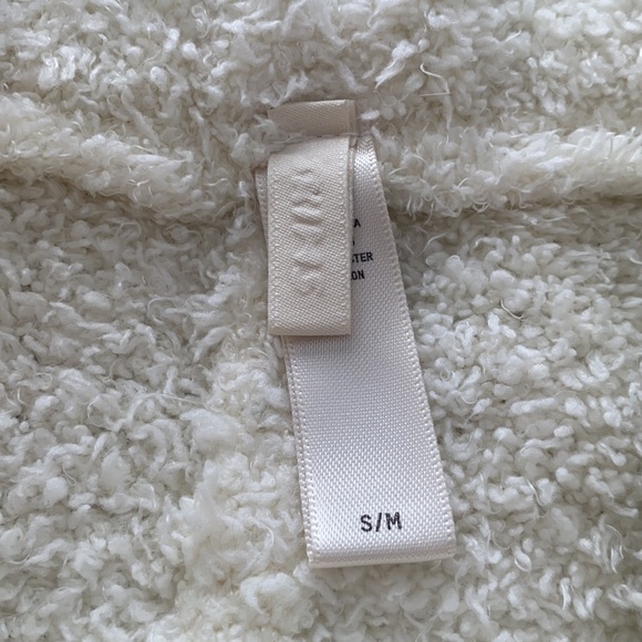 SKIMS shorts! - Picture 2 of 3